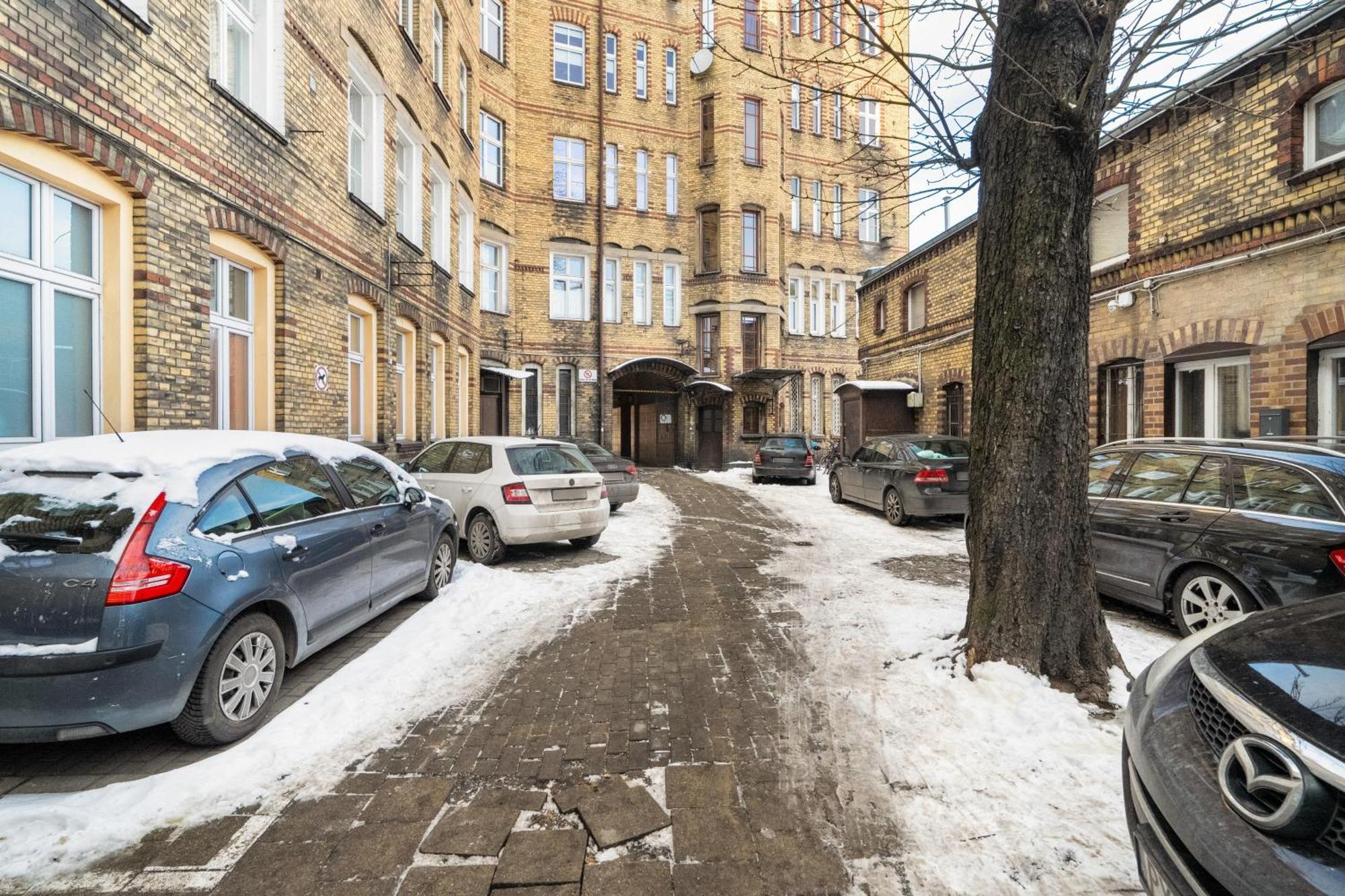 Przytulne Studia Very Berry W Poznaniu Blisko Parku By Noclegi Renters Exterior photo