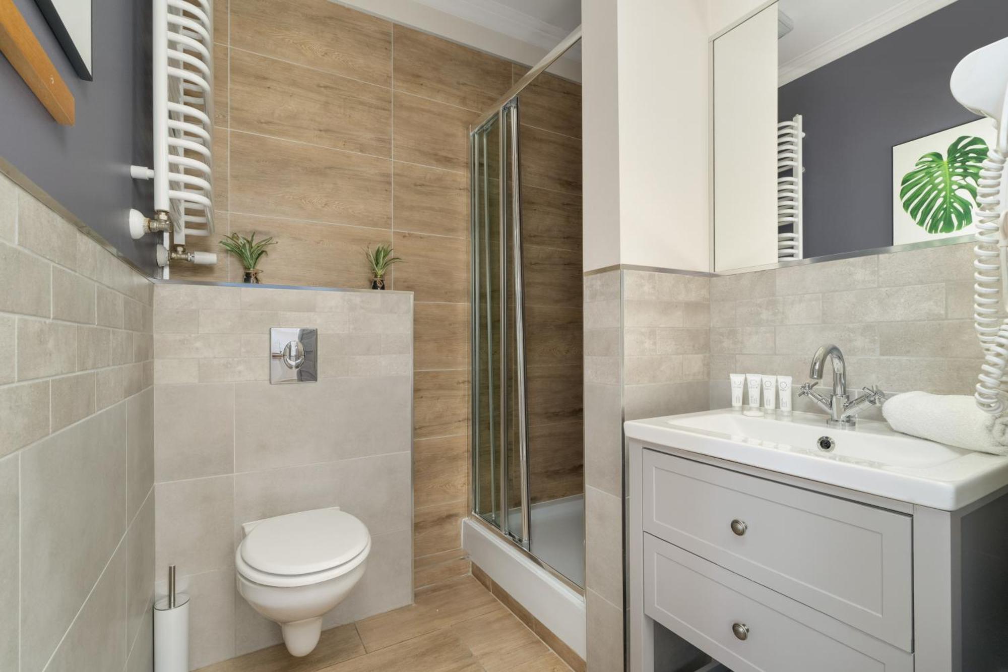 Przytulne Studia Very Berry W Poznaniu Blisko Parku By Noclegi Renters Exterior photo